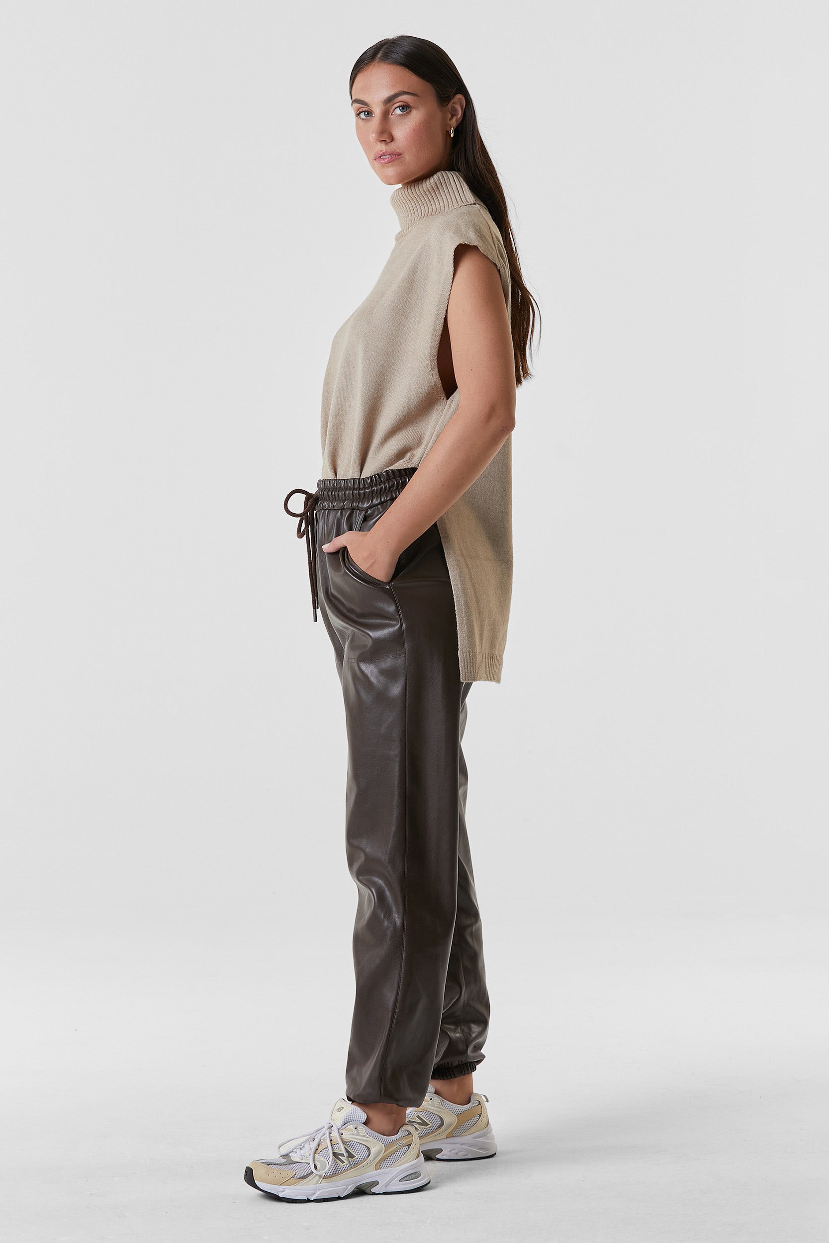 Midnight Jogger - Espresso Faux Leather