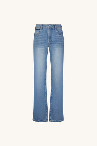 Marilyn Straight-Leg Jean - Medium Blue